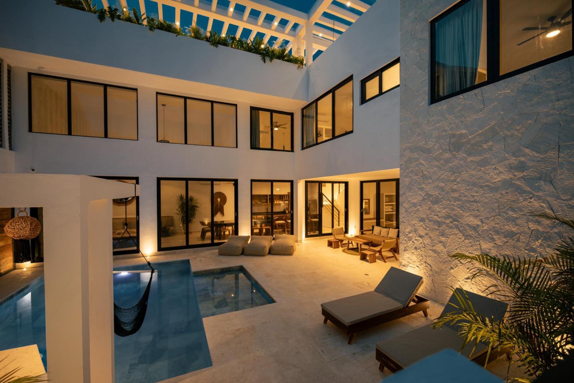Villa Deluxe